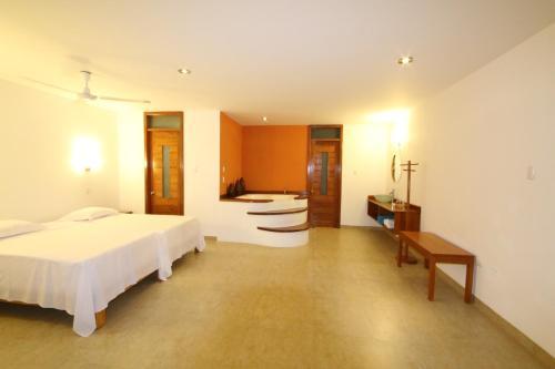 Lodge Serena Center