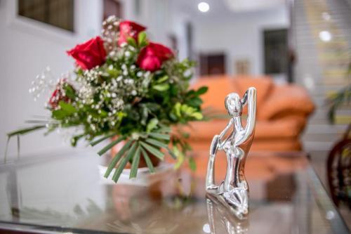 Hotel Estancia Real