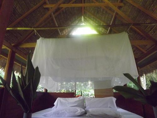 Ecolucerna Lodge