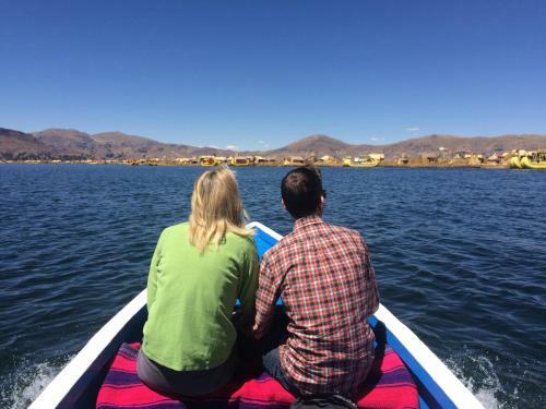 Uros Lodge Lago Titicaca Peru