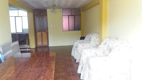 Hostal Neil House