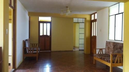 Hostal Neil House