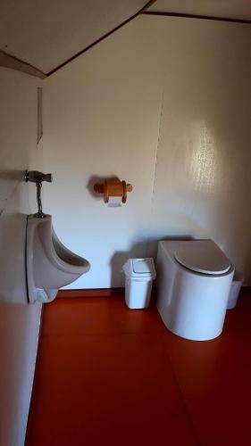 Hostal Uros Lupaka Lodge Hotel