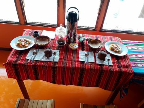 Hostal Uros Lupaka Lodge Hotel