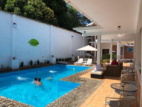 Hostal Mi Querencia