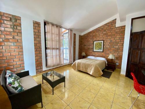 Hostal Mi Querencia