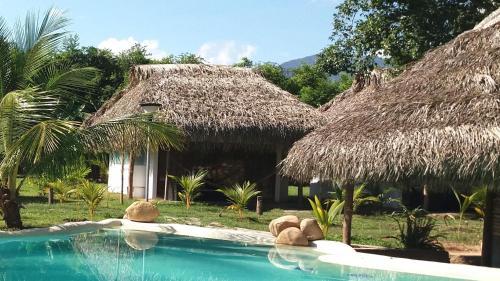 Hotel Coconut Tarapoto - Eco Bungalows & Lagoon Pool