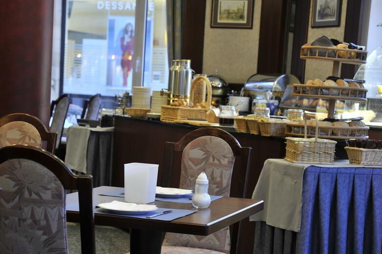 Hotel Golden Tulip Central Molitor