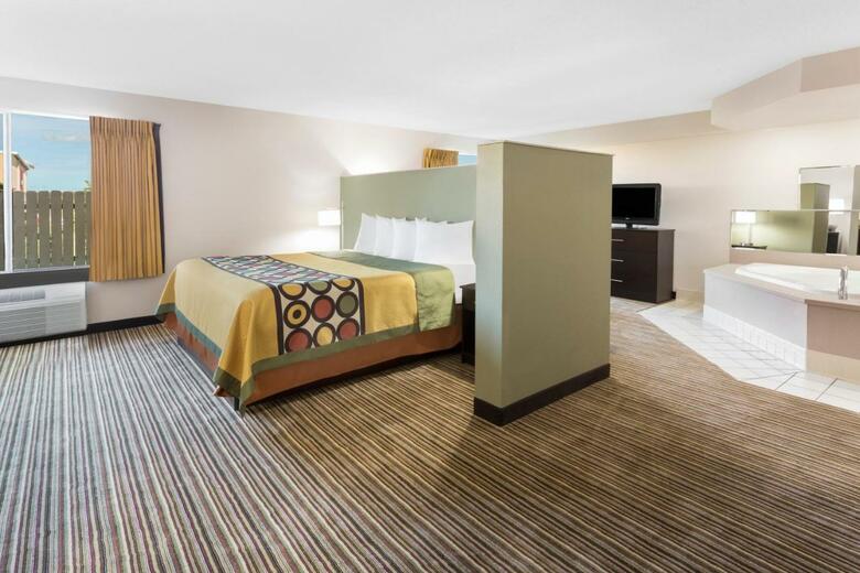 Hotel Super 8 Madison South