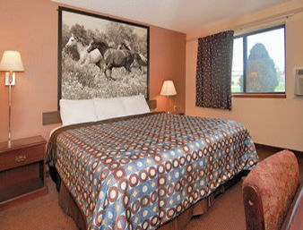 Hotel Super 8 Kansas City Airport