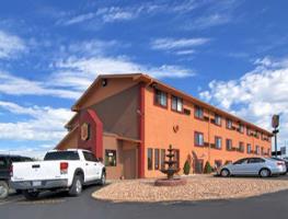 Hotel Super 8 Kansas City Airport