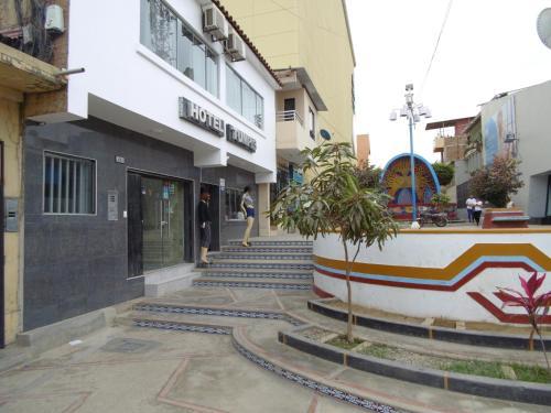 Hotel Tumpis