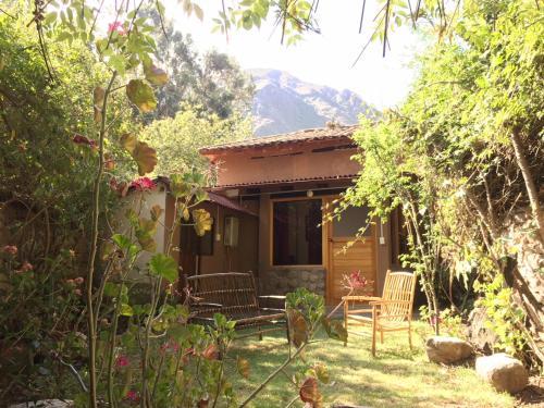 Hostal Amaruanka Guesthouse