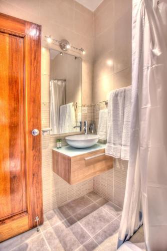 Apartamento Beach Apt With Pool Views In Stanza Mare