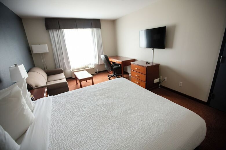 Hotel Super 8 Whitecourt