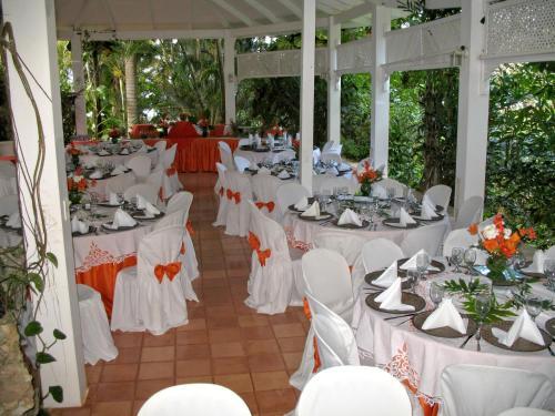 Hotel Todo Blanco