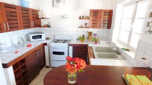 Apartment Rue De Febrero