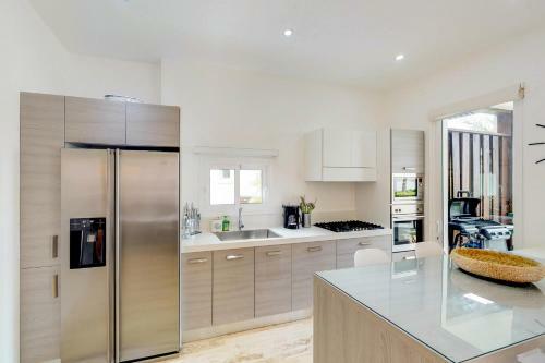 Apartamento Playa Bonita Beachfront 4e1