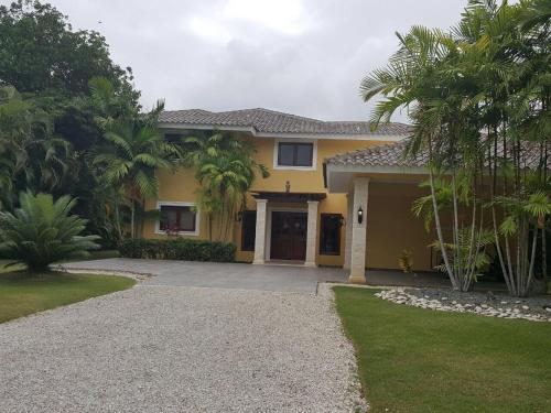 Villa Luxury, Tortuga Bay