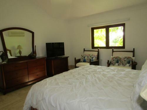 Villa Luxury, Tortuga Bay