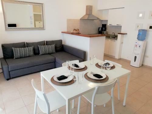 Apartamentos Las Terrazas Deluxe Pool Beach Club & Spa