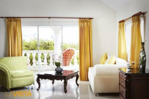 La Vista Villa