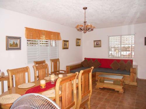 La Casa De Juan