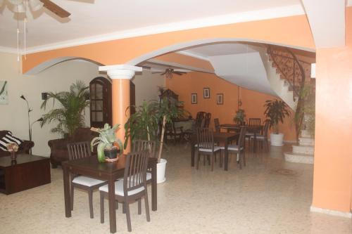 Hostal Sunhouse Samana