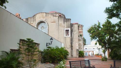 Casa Pantheon Luxury Colonial House