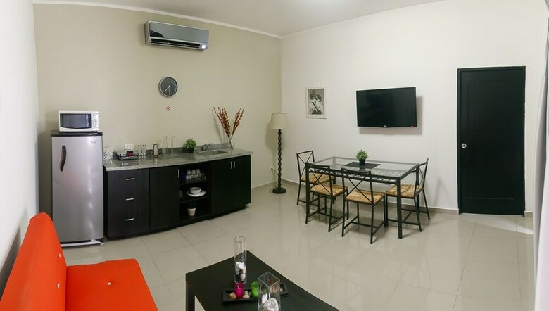 Hotel Tau Casa Reyes