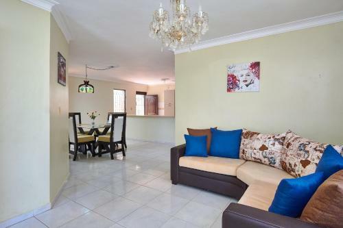 Villa Zunilda Holiday Home