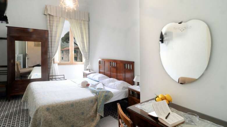 Hotel Toro
