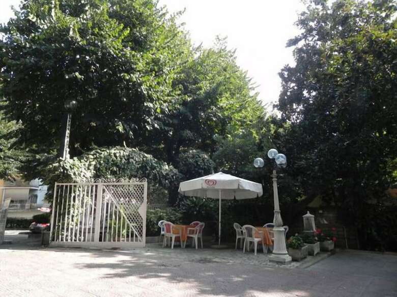 Hotel Villa Robinia