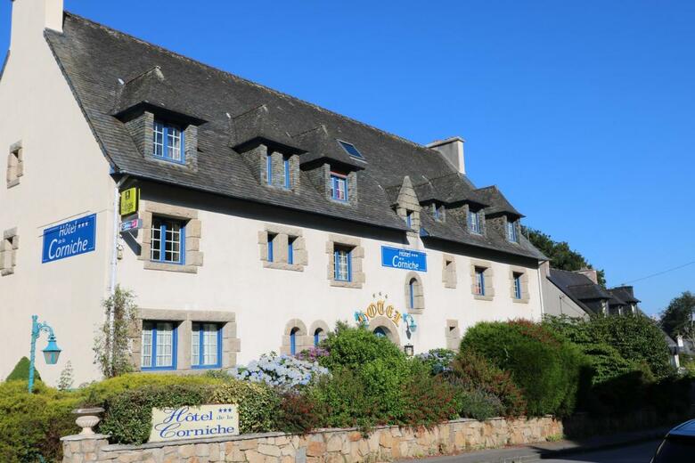 Hotel De La Corniche