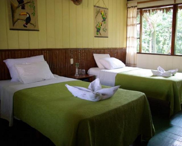 Hotel Heliconia Amazon River Lodge
