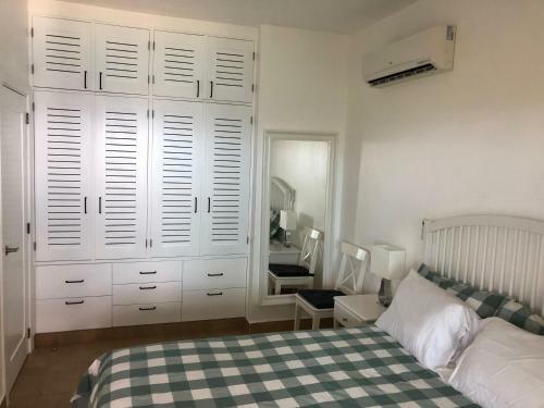 Apartamento Hill Top Condos 5c