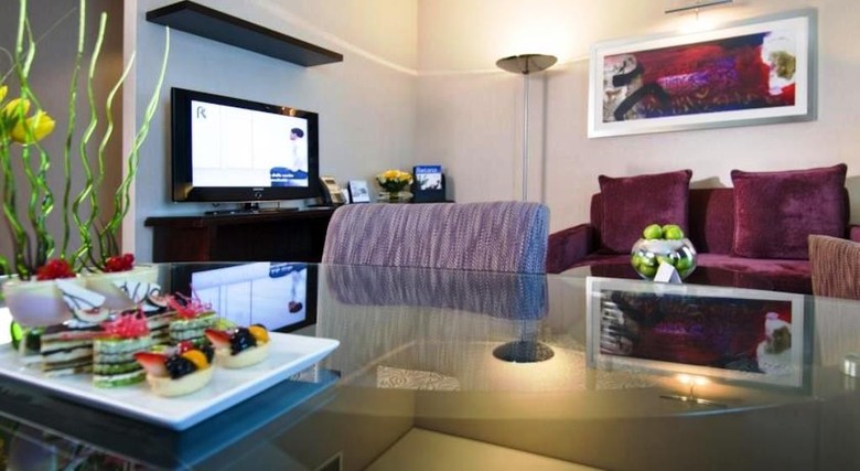 Hotel Rose Rayhaan By Rotana