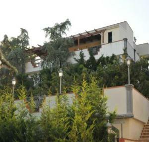 Andris Hotel