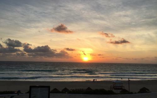 Luxury 2 Bedroom Apartment In Los Alamos Cancun