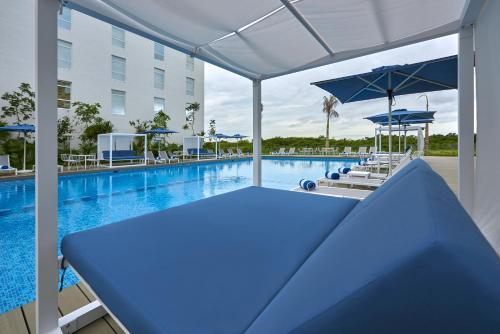 Hotel City Express Suites Canc�n Aeropuerto