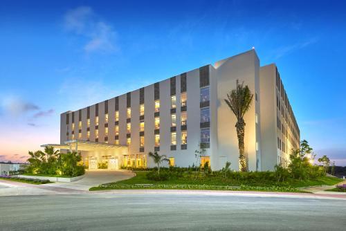 Hotel City Express Suites Canc�n Aeropuerto