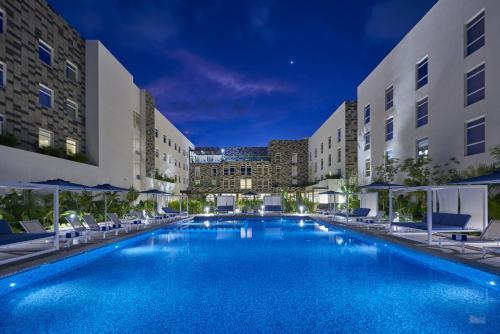 Hotel City Express Suites Canc�n Aeropuerto