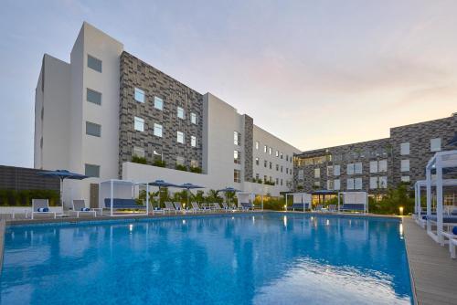 Hotel City Express Suites Canc�n Aeropuerto