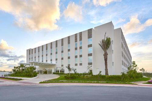 Hotel City Express Suites Canc�n Aeropuerto