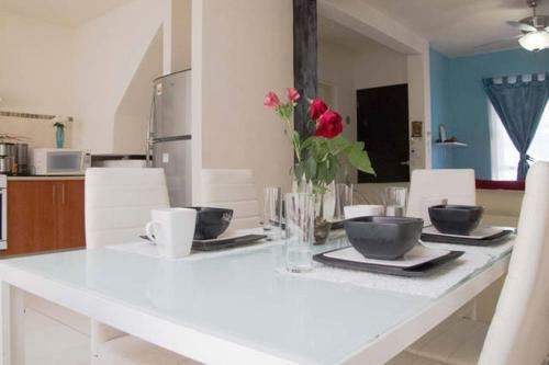 Casa Vacacional En Canc�n Amueblada