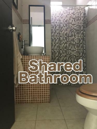 Private Room W/fast Internet,close To Everything:)