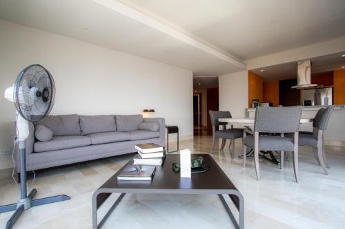 Apartamento Miyana Condos 2