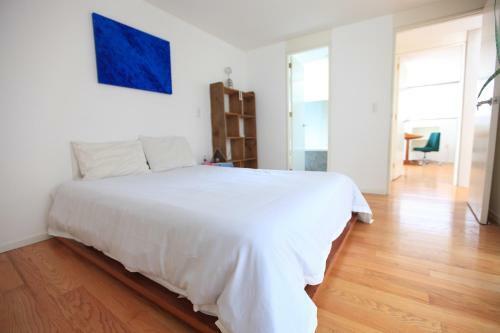 Light And Housewarming In Casa Narvarte