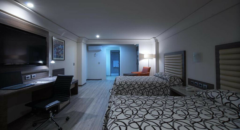 Econo Express Hotel