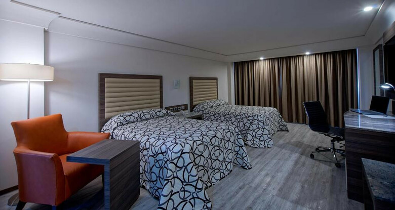 Econo Express Hotel